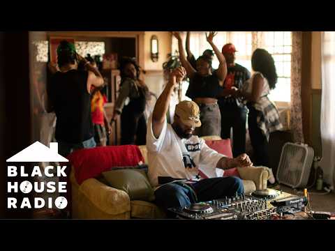 Upbeat Soulful House Mix at a House Party