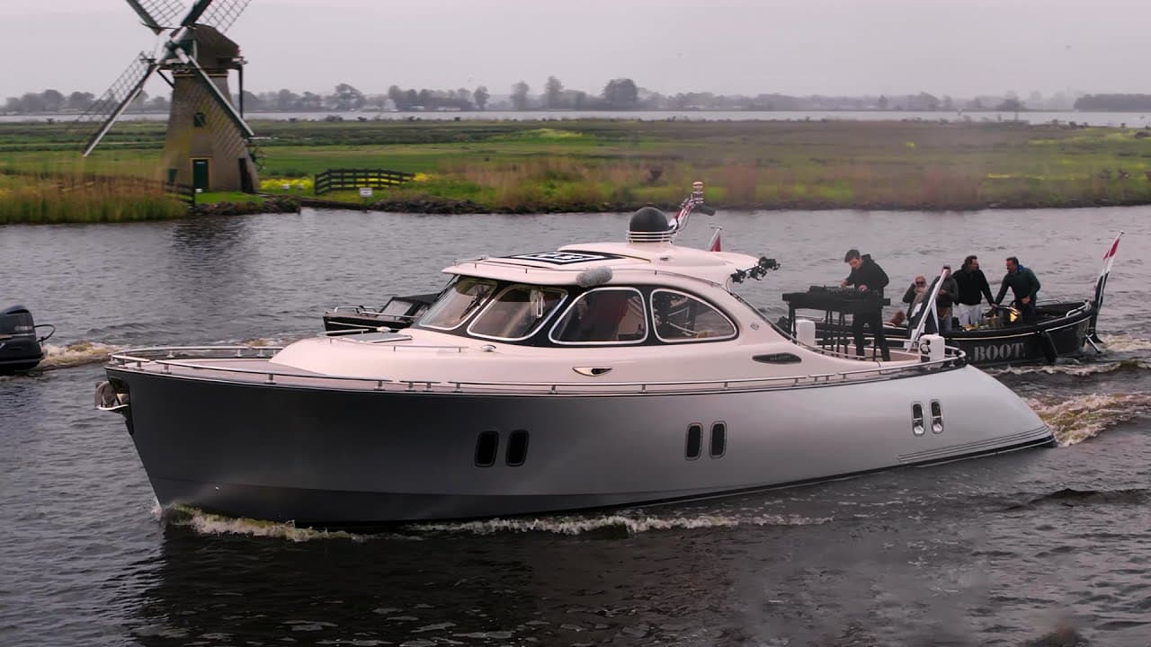 Live on Dutch Waters