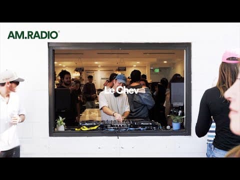 AM.RADIO 003 — Fun and Vibey House